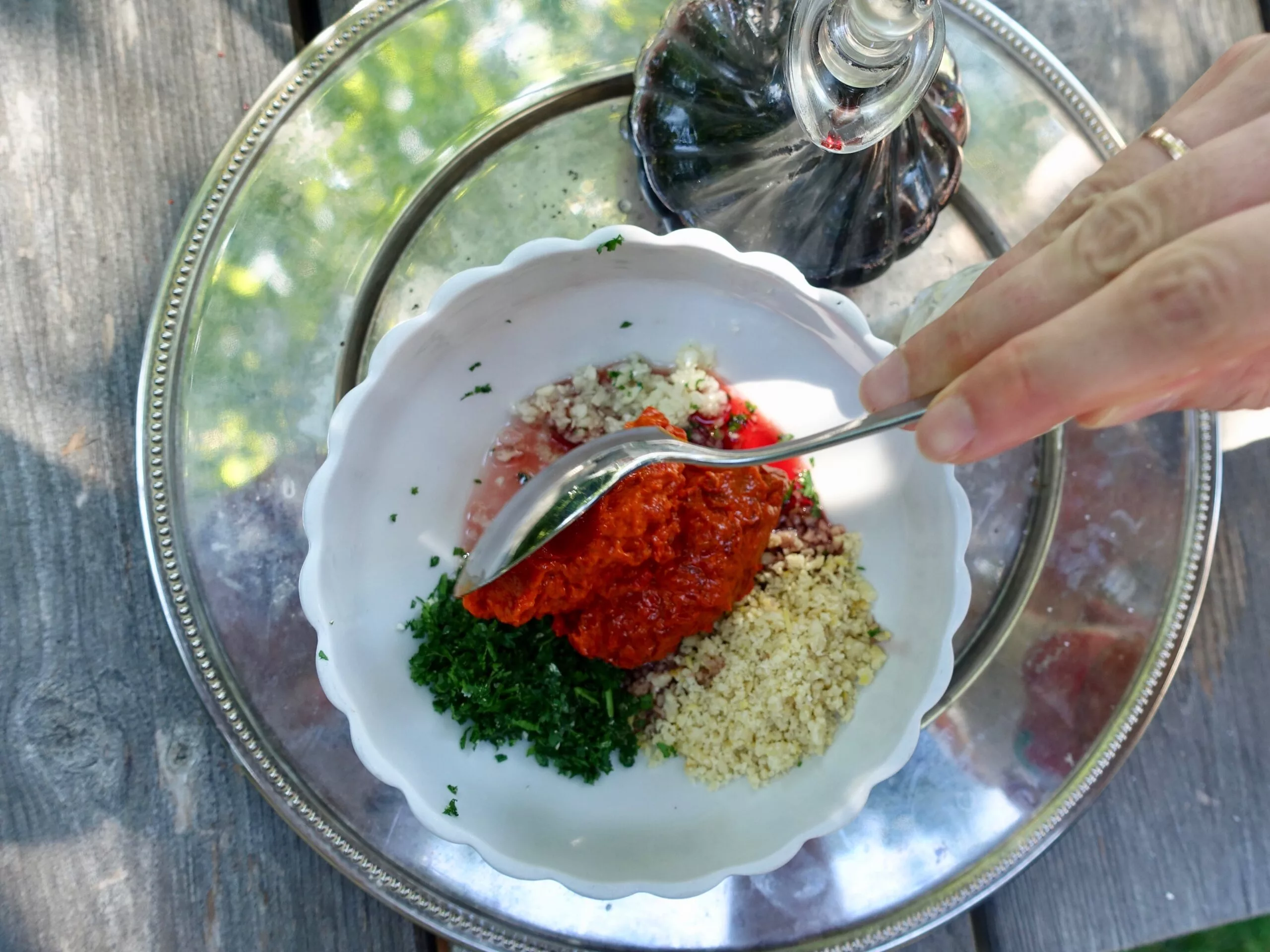 Pesto aus Bio Ajvar mit Pinienkernen, Zitronensaft, Weinessig, Knoblauch für gerösteten Karfiol