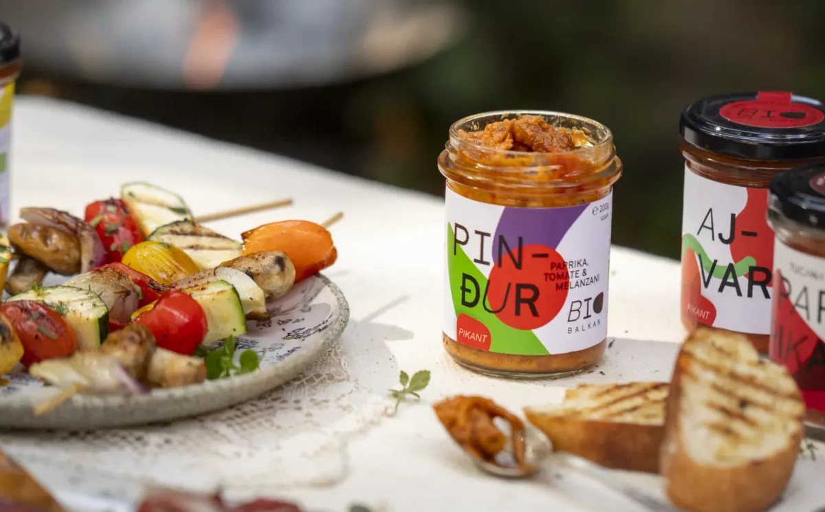 Pinđur darf beim Grillen auch nicht fehlen