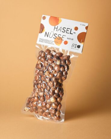 Bio Haselnüsse natur aus Mazedonien in der 250 Gramm Packung von BioBalkan