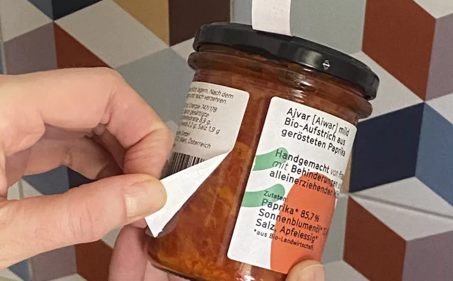 BioBalkan: Etiketten leicht ablösen